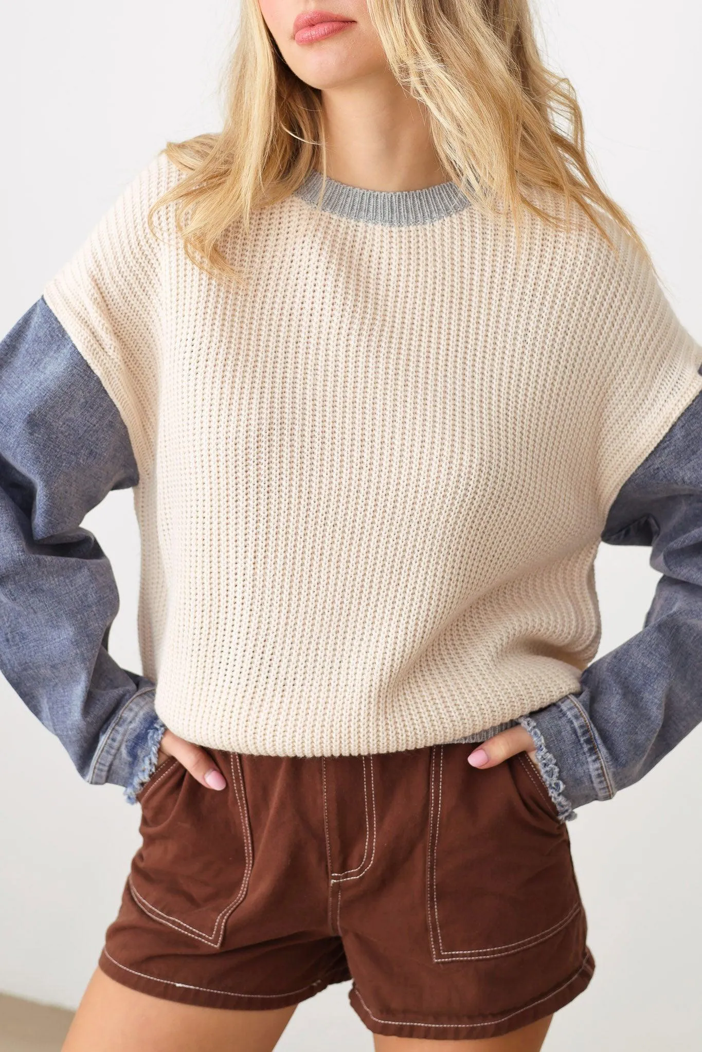 Vintage Long Denim Sleeve Gray Hem Gray Round Neck Line Sweater